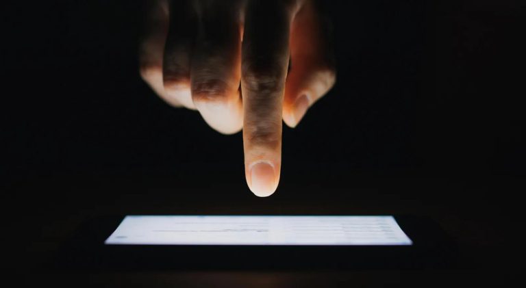 MWC 2025 Unveils the Thinnest Phones Yet—But Do We Really Want Them?